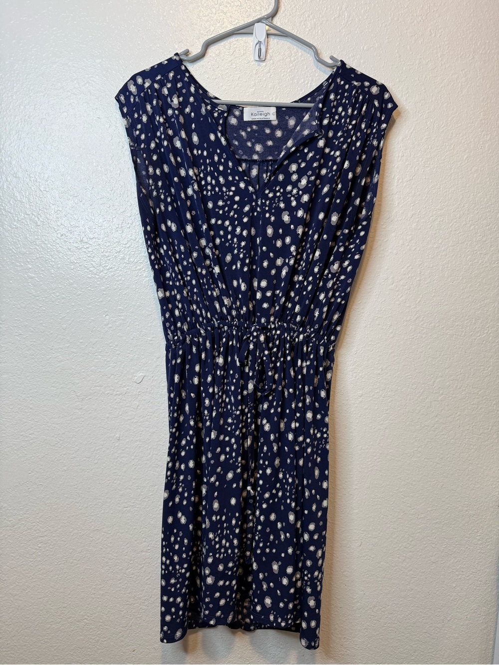 Kaileigh Abstract Printed Navy Dress Adjustable Waist Cap Sleeve Size Large